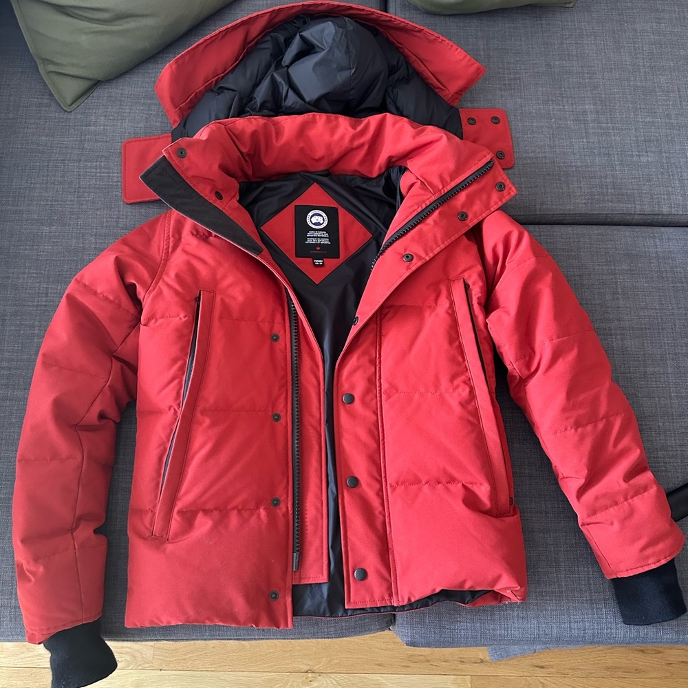 Canada goose Wyndham Arctic tech hooded down parka